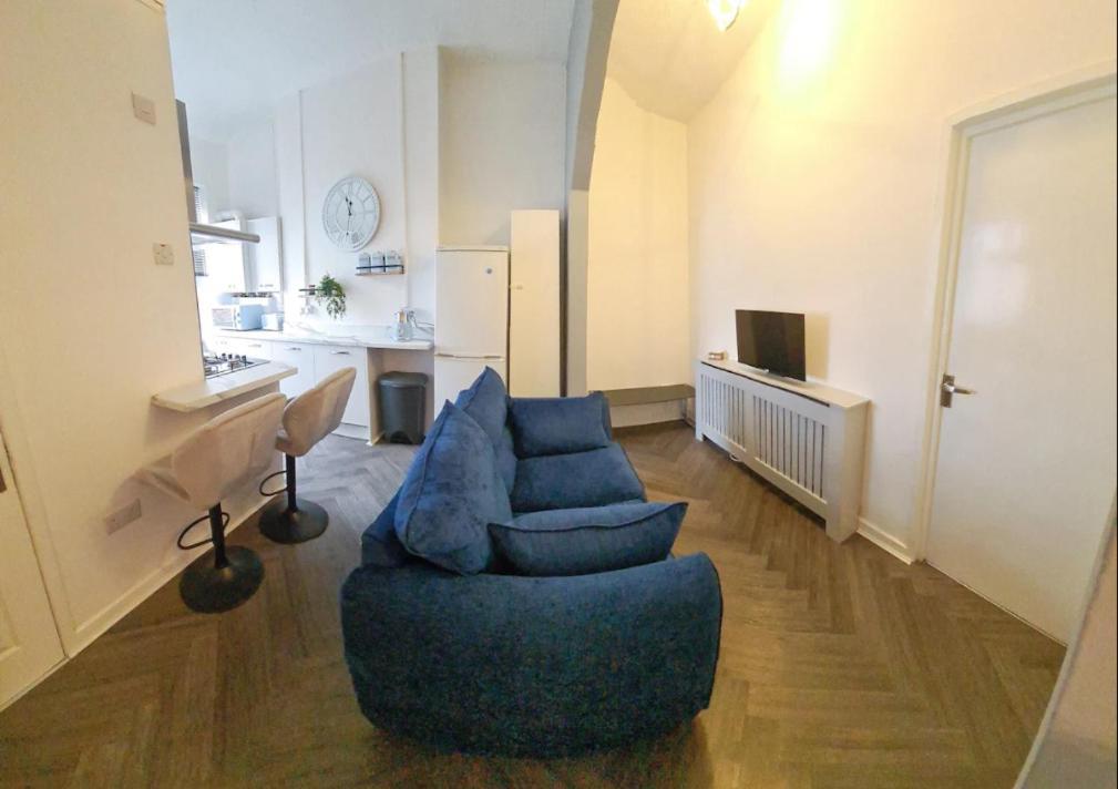 Entire 2 Bed Flat On 3Rd Floor Near City Centre & Stadium Cardiff Exteriér fotografie